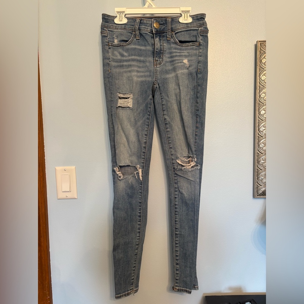 American Eagle Outfitters Distressed Light Blue Skinny Jeans